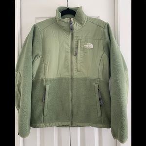 The North Face Women’s Denali Jacket size Medium